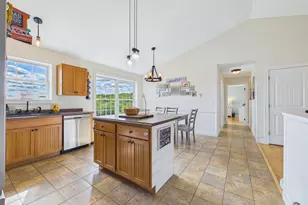 667 Newburgh Rd, Hermon, ME 04401 - Photo 22