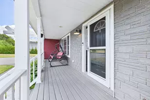 667 Newburgh Rd, Hermon, ME 04401 - Photo 6