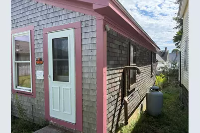 20 Boynton Street, Eastport, ME 04631 - Photo 2