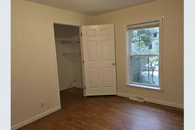 95 Pleasant Street, Oxford, ME 04270 - Photo 16