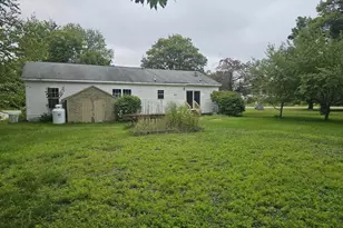 95 Pleasant St, Oxford, ME 04270 - Photo 22