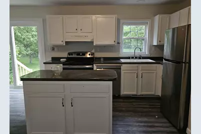 95 Pleasant Street, Oxford, ME 04270 - Photo 4
