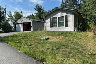 25 Lily Pad Ln, Hancock, ME 04634 - Photo 2