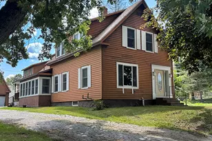 28 Baker St, Clinton, ME 04927 - Photo 2