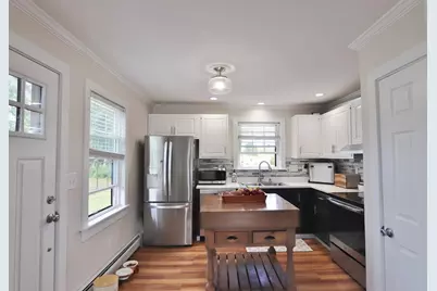 118 Harthorn Avenue, Bangor, ME 04401 - Photo 12