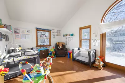 913 Essex Street, Bangor, ME 04401 - Photo 14