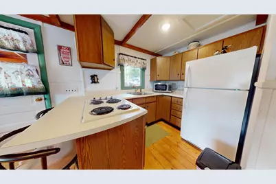 392 Memorial Drive, Winthrop, ME 04364 - Photo 10
