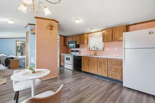 47 Autumn Ln, Lewiston, ME 04240 - Photo 16