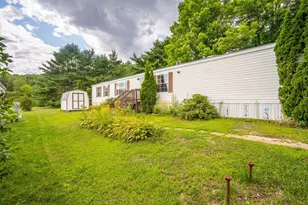 47 Autumn Ln, Lewiston, ME 04240 - Photo 2