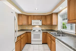 119 Hampton Glen Dr, Kennebunk, ME 04043 - Photo 8