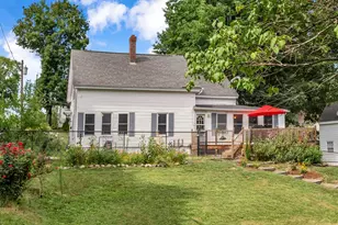 27 Garfield St, Westbrook, ME 04092 - Photo 1