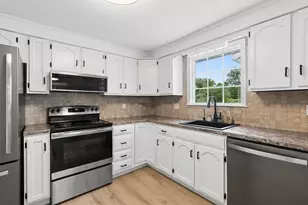 10 Newton Dr, Gorham, ME 04038 - Photo 18