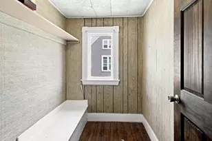 111 Pleasant St, Auburn, ME 04210 - Photo 10