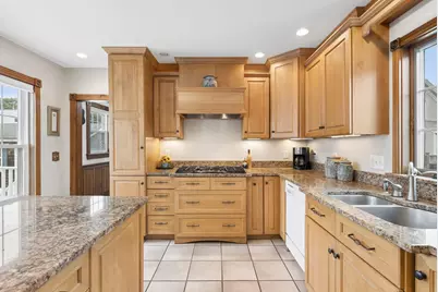 166 Hill Street, Biddeford, ME 04005 - Photo 4