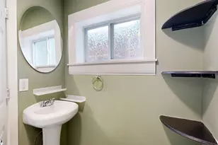 7 Washington St, Augusta, ME 04330 - Photo 22