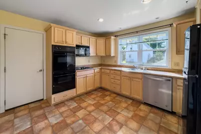 36 Pine Street, Rockland, ME 04841 - Photo 6