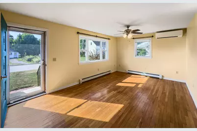 36 Pine Street, Rockland, ME 04841 - Photo 2