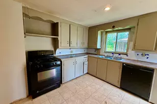 195 Estes Ave, Palmyra, ME 04965 - Photo 20