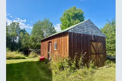 195 Estes Avenue, Palmyra, ME 04965 - Photo 10