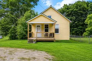 646 Riverside Dr, Augusta, ME 04330 - Photo 1