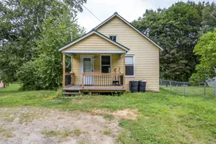 646 Riverside Dr, Augusta, ME 04330 - Photo 1