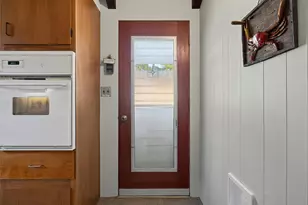 31 Moorview Ave, Ogunquit, ME 03907 - Photo 8