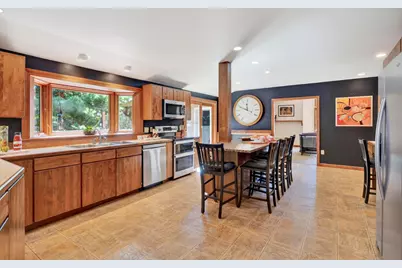 2 Brookfield Road, Falmouth, ME 04105 - Photo 8