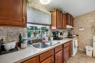 10 Rachel St, Sabattus, ME 04280 - Photo 8