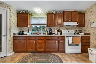 10 Rachel Street, Sabattus, ME 04280 - Photo 4
