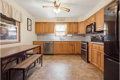 17 Rolfe Circle, Gardiner, ME 04345 - Photo 8