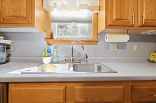 17 Rolfe Cir, Gardiner, ME 04345 - Photo 10
