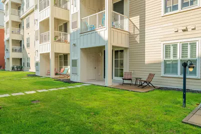22 Hancock Street #211, Portland, ME 04101 - Photo 20
