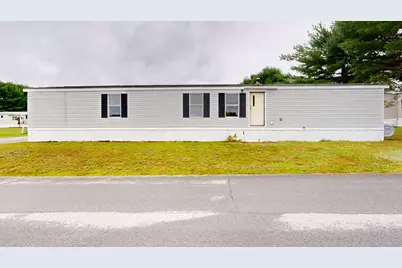 18 Purington Avenue, Mechanic Falls, ME 04256 - Photo 2