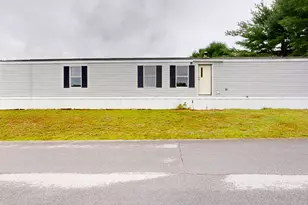 18 Purington Ave, Mechanic Falls, ME 04256 - Photo 2