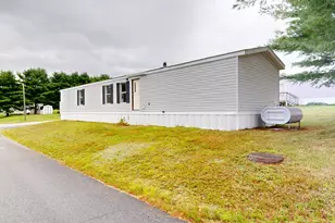 18 Purington Ave, Mechanic Falls, ME 04256 - Photo 26