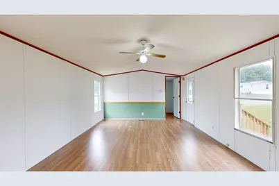 18 Purington Avenue, Mechanic Falls, ME 04256 - Photo 6