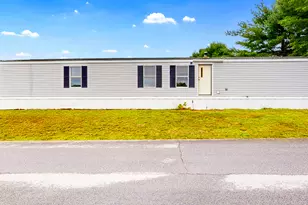 18 Purington Ave, Mechanic Falls, ME 04256 - Photo 2