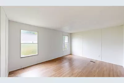 18 Purington Avenue, Mechanic Falls, ME 04256 - Photo 16