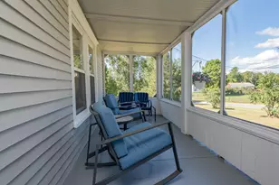 427 E Dover Rd, Dover Foxcroft, ME 04426 - Photo 34