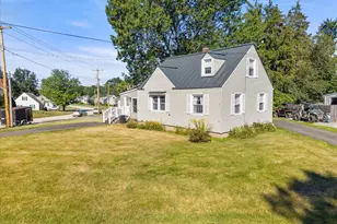 34 Lincoln St, Brewer, ME 04412 - Photo 2
