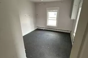 42 Summer St, Biddeford, ME 04005 - Photo 4