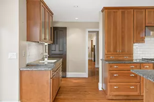 62 Bowdoin St, Portland, ME 04102 - Photo 12
