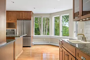 62 Bowdoin St, Portland, ME 04102 - Photo 10