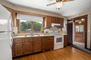 9 Nash St, Lewiston, ME 04240 - Photo 18