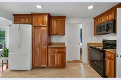 28 Boston Avenue, Lewiston, ME 04240 - Photo 10