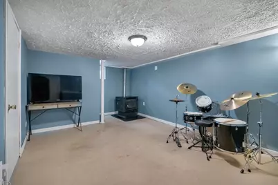 28 Boston Avenue, Lewiston, ME 04240 - Photo 24