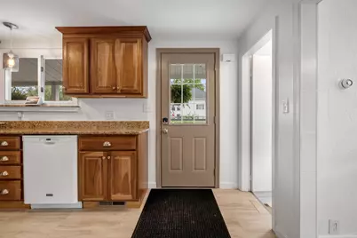 28 Boston Avenue, Lewiston, ME 04240 - Photo 6