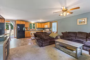 135 Fairview Dr, Waterboro, ME 04061 - Photo 4