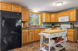 135 Fairview Dr, Waterboro, ME 04061 - Photo 8