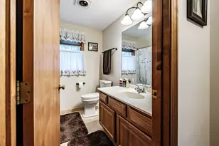 38 Royal Oaks Dr, Auburn, ME 04210 - Photo 14